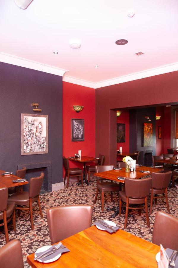 Royal Hotel ซิงเกิลตัน ภายนอก รูปภาพ