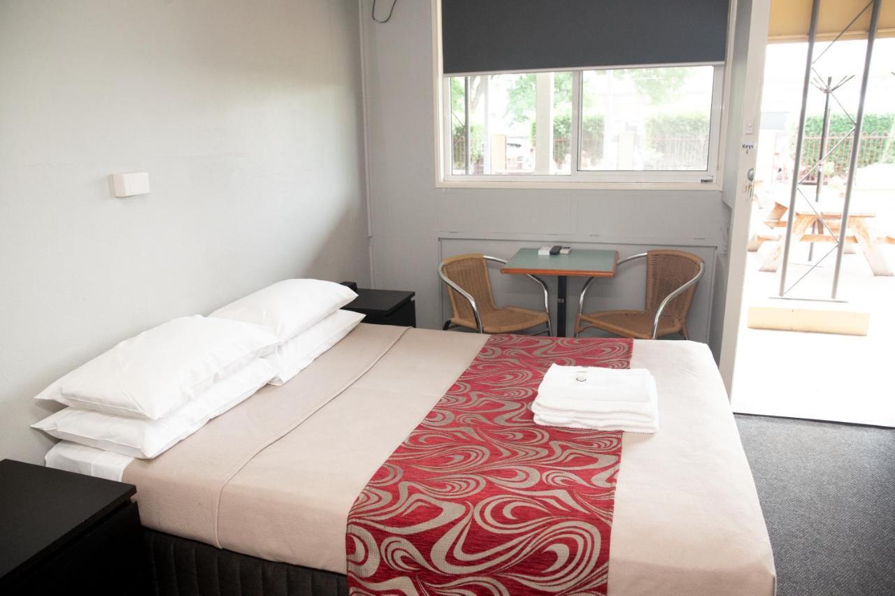 Royal Hotel ซิงเกิลตัน ภายนอก รูปภาพ